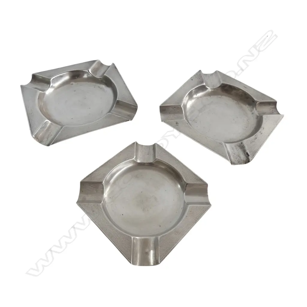 3 STG SILVER ASHTRAYS, 105x105mm 174gms Image 1++