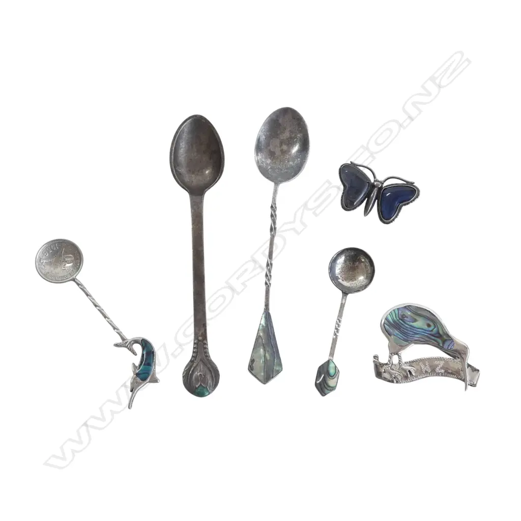 4 SILVER SPOONS + STG SILVER BUTTERFLY BROOCH & ATAAHUA 'N.Z.' KIWI BROOCH - FAULTS Image 1++