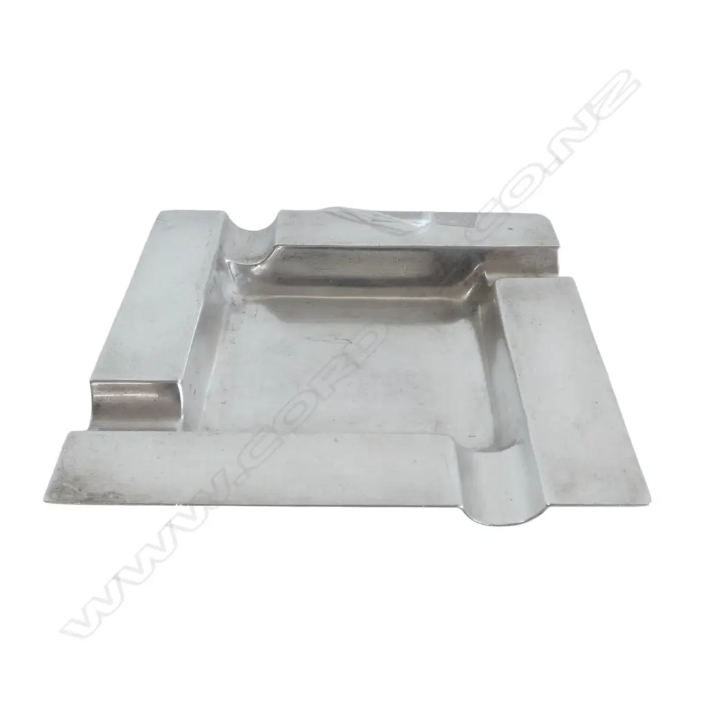 STG SILVER ASHTRAY, LONDON 1947120x120mm 123gms Image 1++