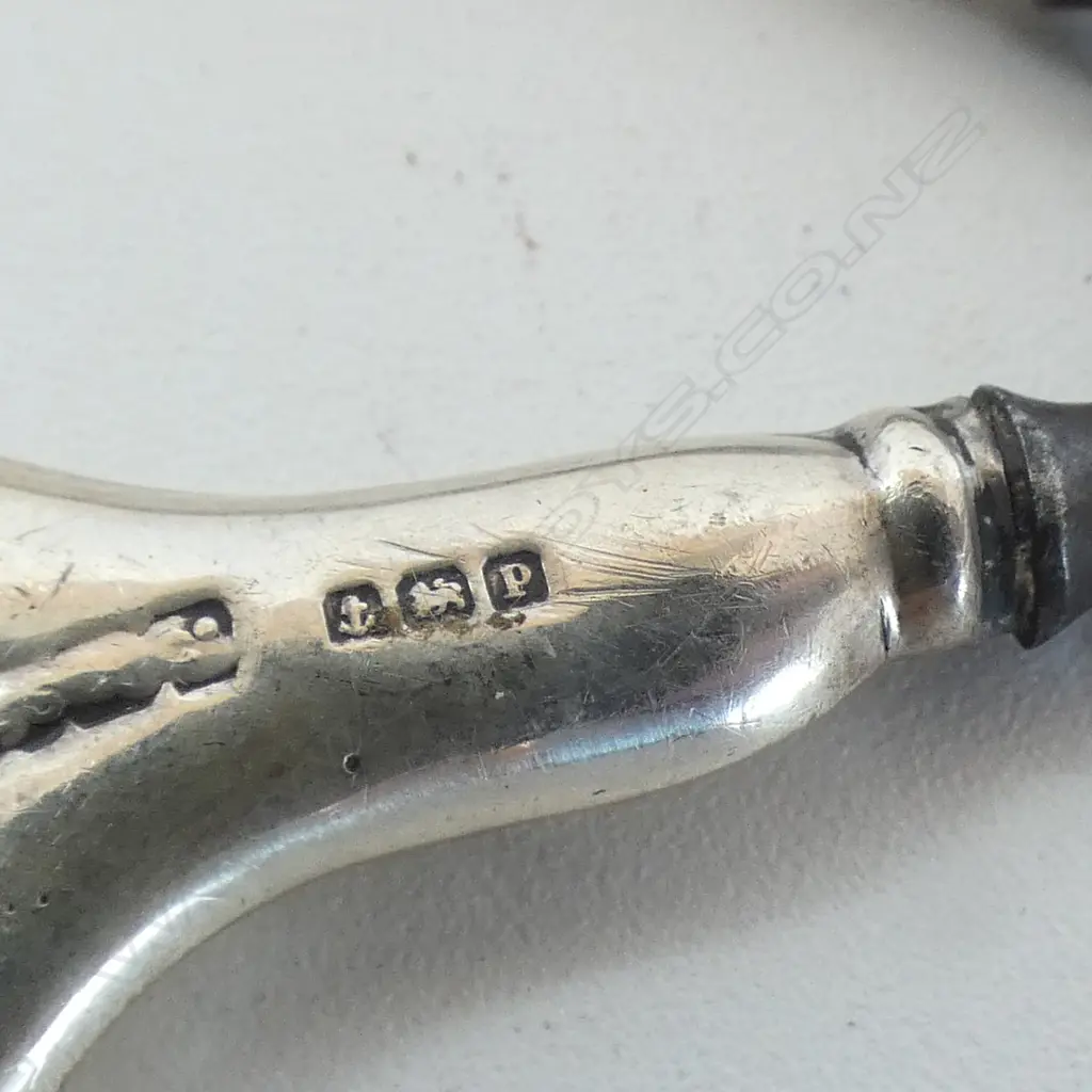 7 PRS SCISSORS, STG SILVER HANDLES L.120mm ONE HANDLE REPAIRED Image 1++