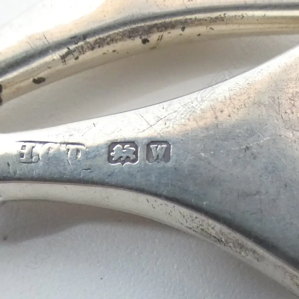 7 PRS SCISSORS, STG SILVER HANDLES L.120mm ONE HANDLE REPAIRED Image 1++