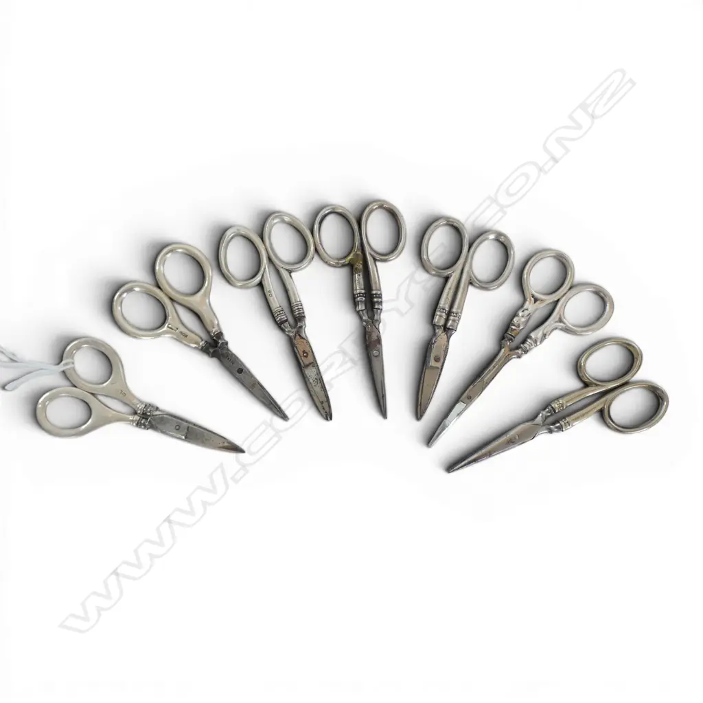 7 PRS SCISSORS, STG SILVER HANDLES L.120mm ONE HANDLE REPAIRED Image 1++