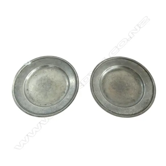 2 900 SILVER DISHES BY LAURITS BERTH DENMARK, 1946 107mm dia, 103gms