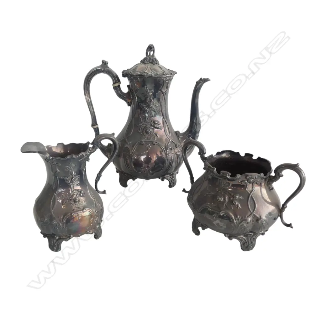 VICTORIAN SHEFFIELD SILVER PLATE 3 PIECE FANCY TEA SERVICE Image 1++