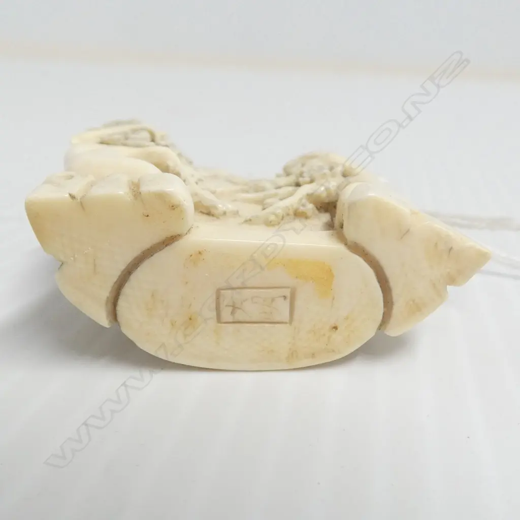 IVORY DUCK NESTUKE + SNUFF BOTTLE (NO LID) H.60mm, RESIN FIGURE, SOAPSTONE BUDDHA, 2 CERAMICS Image 1++
