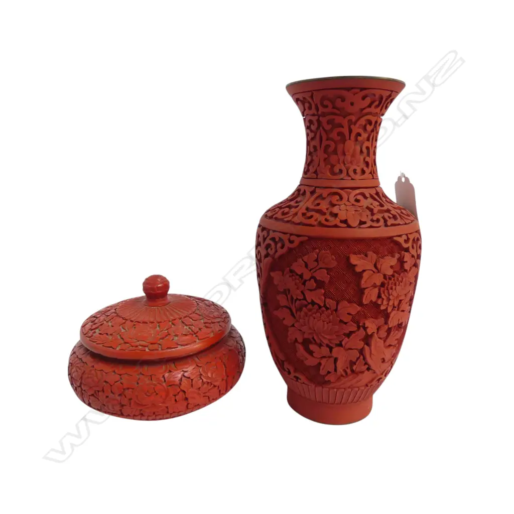 RESIN CINNABAR PILLBOX & VASE H.210mm Image 1++