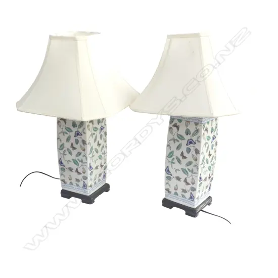 PR PORCELAIN TABLE LAMPS H.660mm