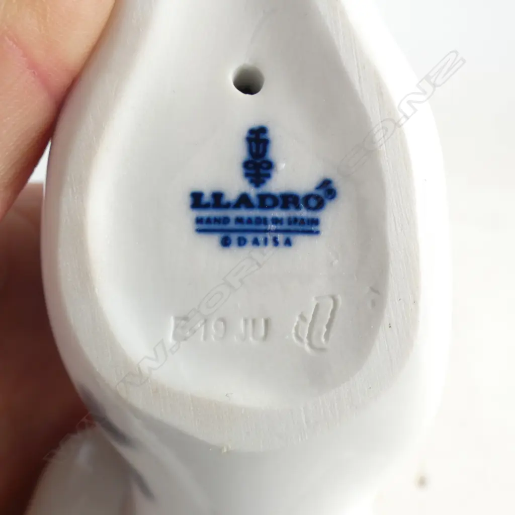 LLADRO GREAT DANE FIGURINE, H.160x300mm Image 1++