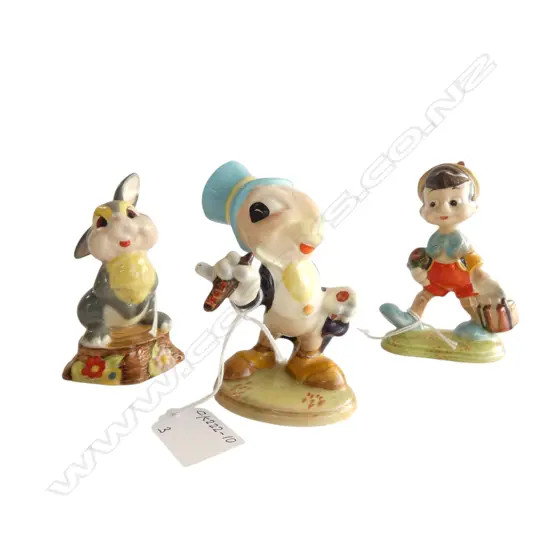 THREE BESWICK DISNEY FIGURES; PINOCCHIO, THUMPA & JIMINEY CRICKET, H.100mm