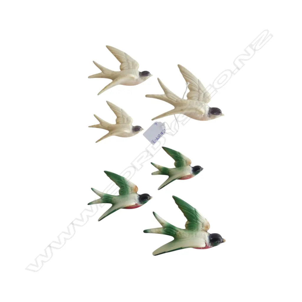 2 SETS OF 3 POTTERY WALL HANGING BIRDS faults L.125mm Image 1++