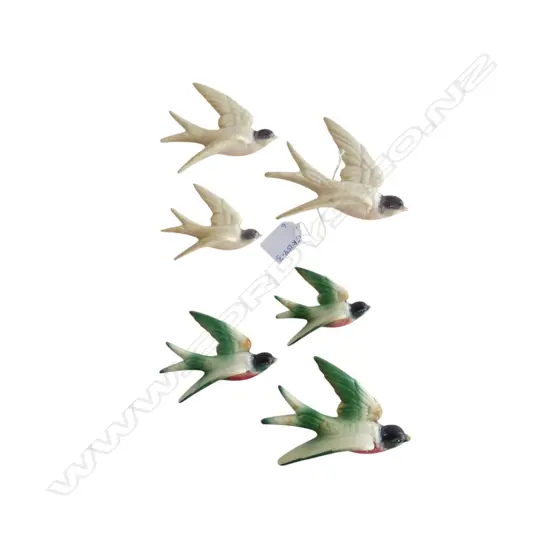 2 SETS OF 3 POTTERY WALL HANGING BIRDS faults L.125mm