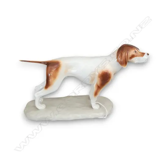 ROYAL DUX BOHEMIA PORCELAIN FIGURINE OF A  WHITE AND BROWN POINTER DOG IN A STANDING POSE