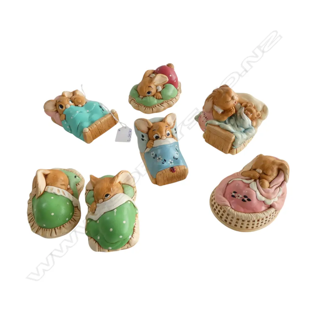 7 PENDELFIN SLEEPING FIGURINES L.95mm Image 1++