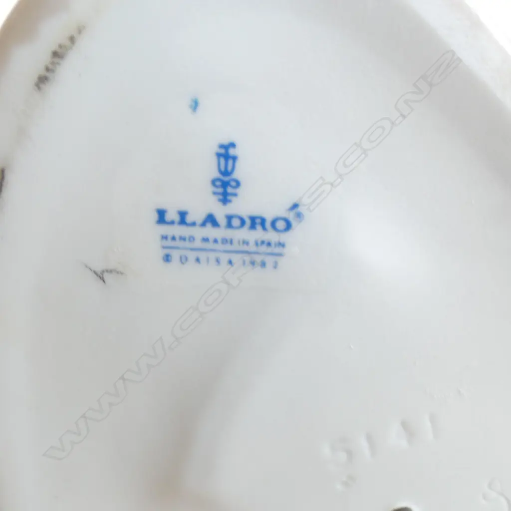 LLADRO BALLOON SELLER, H.250mm Image 1++