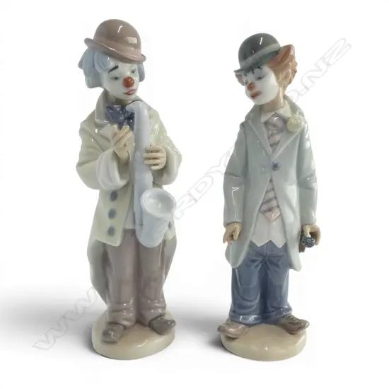 2 LLADRO CLOWN MUSICIAN FIGURINES, H.220mm
