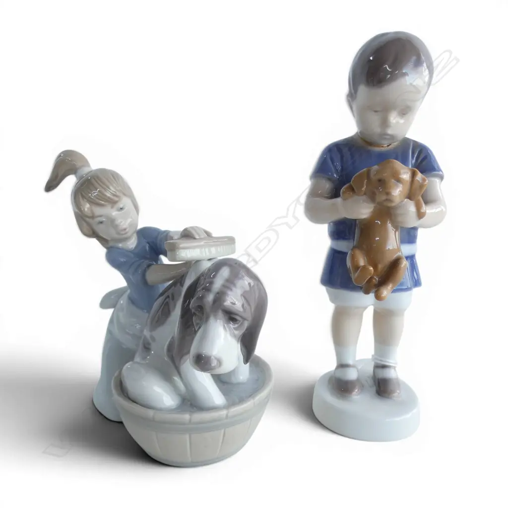 2 PCS; LLADRO 'BASHFUL BATHER', H.130mm & ROYAL COPENHAGEN 'BOY w PUPPY', H.160mm Image 1++