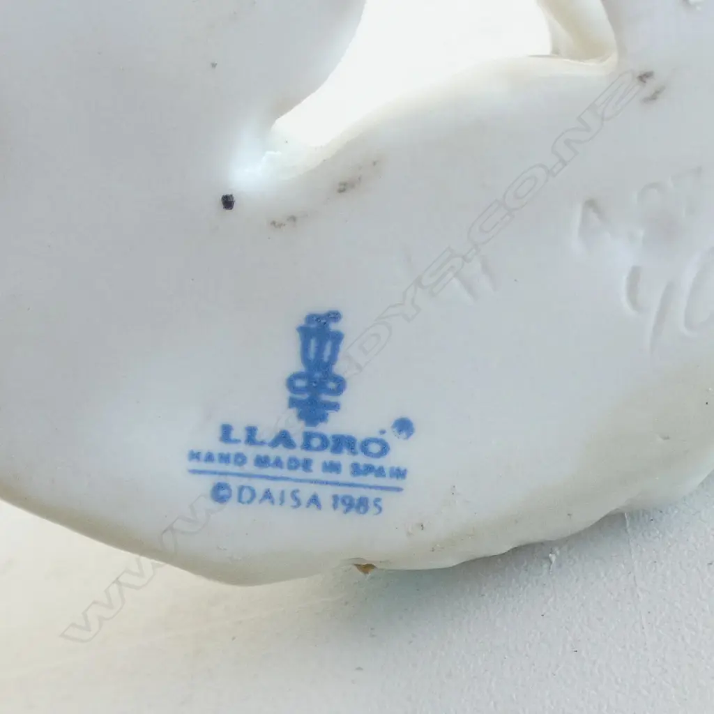 3 SML LLADRO ANIMAL FIGURINES, ELEPHANT, PIG & SHEEP, H.70,70,30mm Image 1++