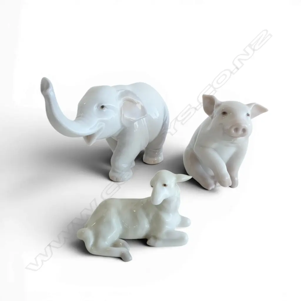 3 SML LLADRO ANIMAL FIGURINES, ELEPHANT, PIG & SHEEP, H.70,70,30mm Image 1++