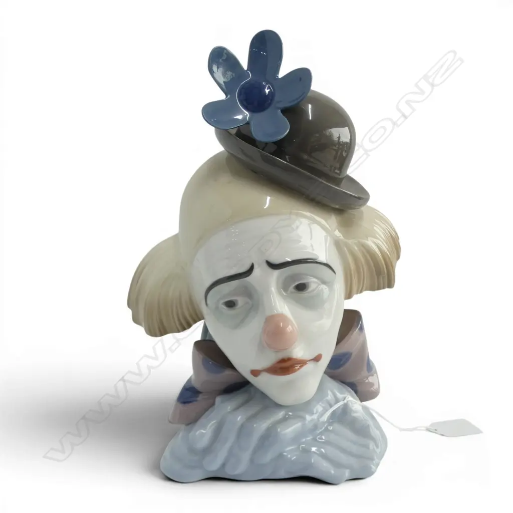 LLADRO PENSIVE CLOWN, H.270x200x190mm Image 1++