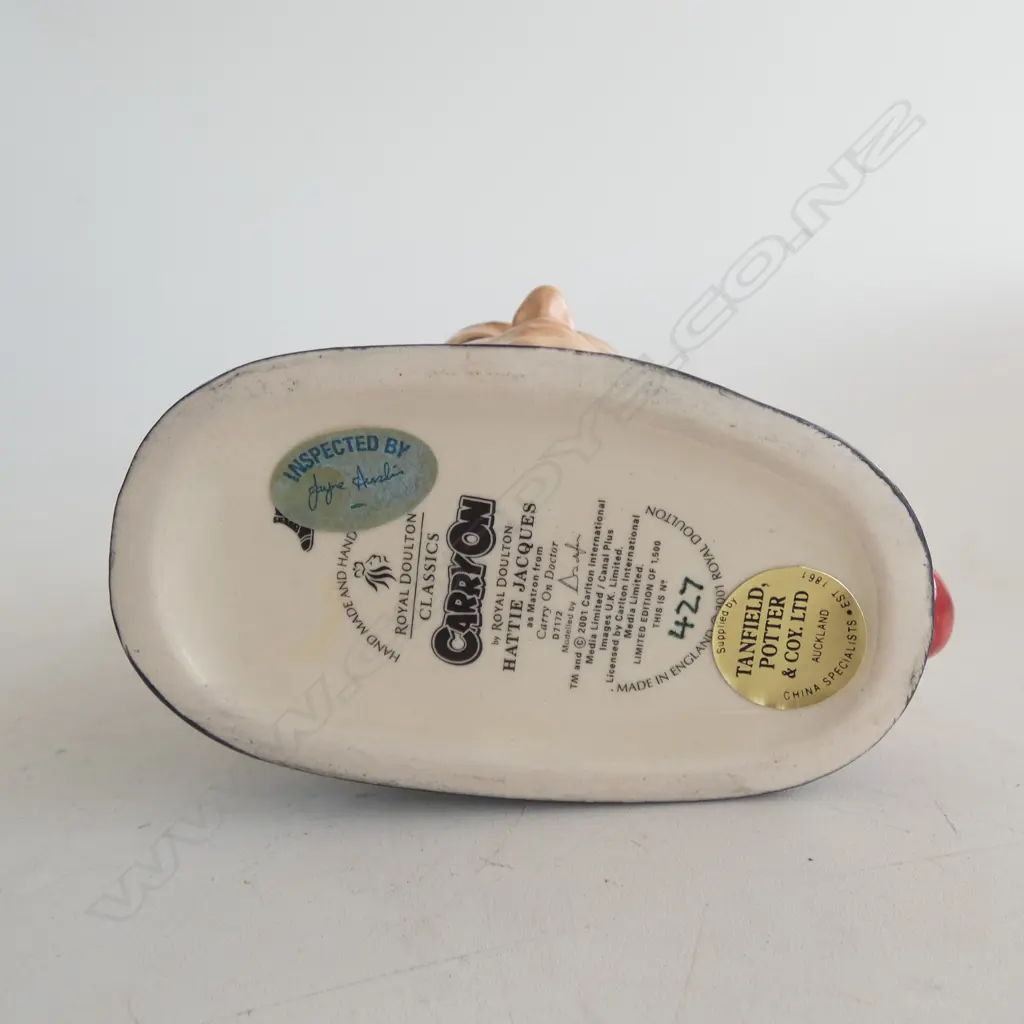 10 MEDIUM SIZED RD CHARACTER JUGS  Image 1++