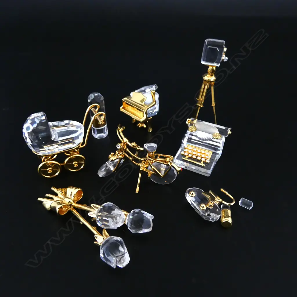 8 PCS SWAROVSKI GOLD PLATED CRYSTAL 'MEMORIES SERIES' Image 1++