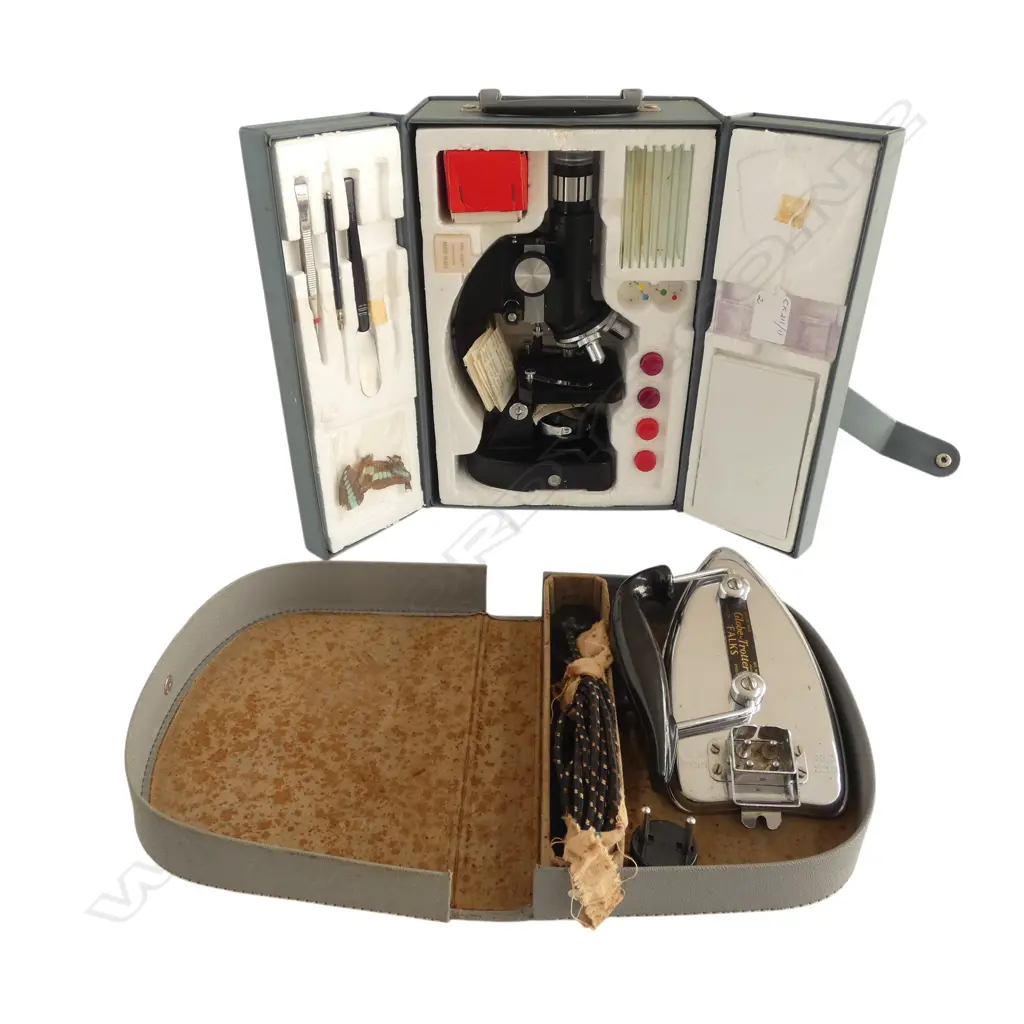VINTAGE MICROSCOPE AND GLOBE TROTTER TRAVEL IRON  Image 1++