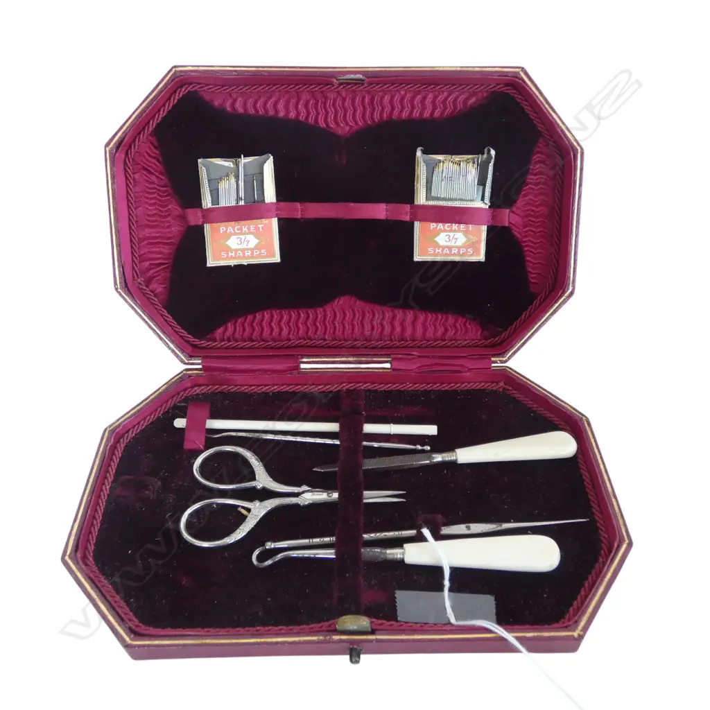 RED CASED PART SEWING KIT bone handle Image 1++