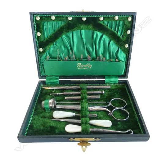 GREEN CASED SEWING KIT 