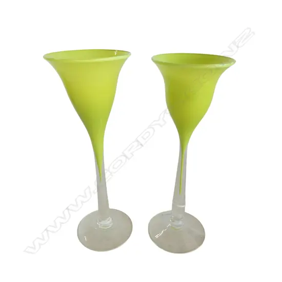 2 Lynette Campbell 2003 art glass tall tulip type green wine glasses clear base & lower stem. Signed. H.280mm