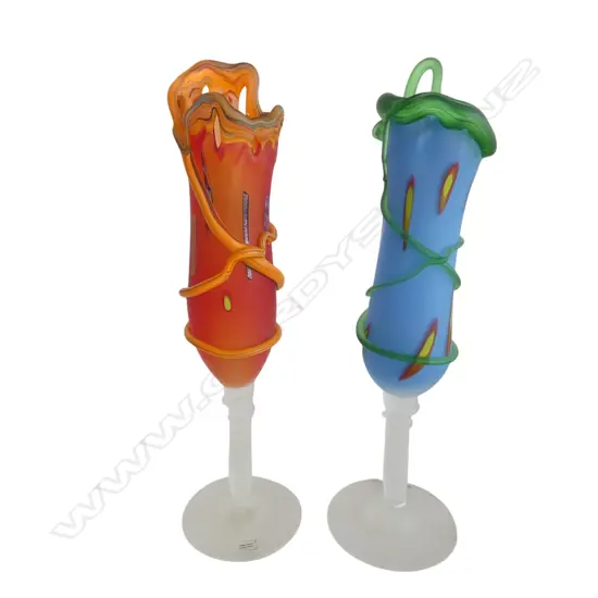 2 Peter Viesnik 2010 art glass wine glasses. Blue & tangerine. H.320mm