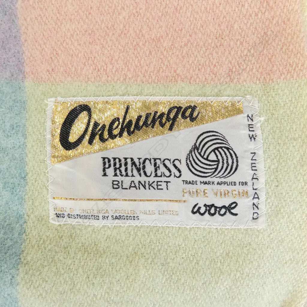 ONEHUNGA PRINCESS BLANKET  Image 1++