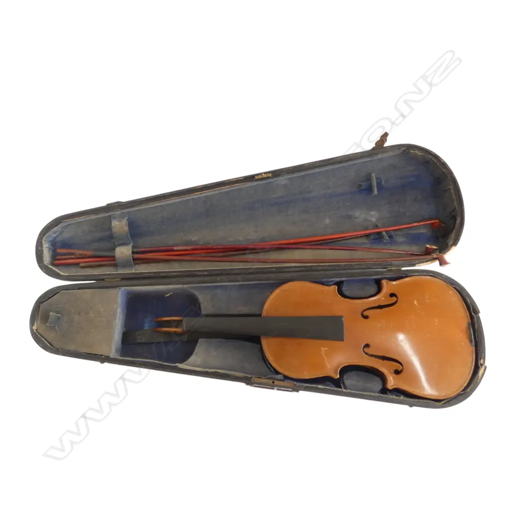 PIERRE SILVESTRE 1849 VIOLIN needs restoration, in case, 4 bows Image 1++