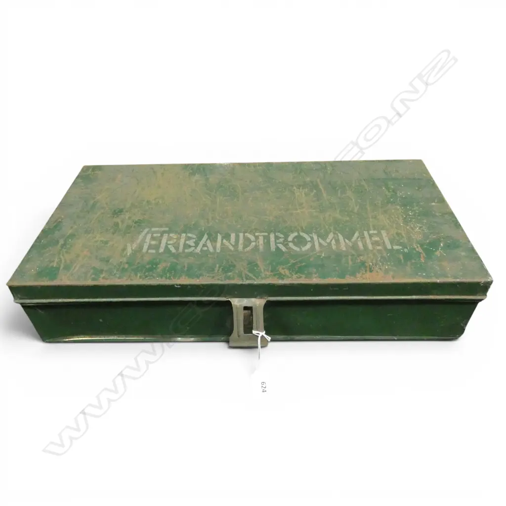 GREEN METAL FIRST AID KIT 'VERBANDTROMMEL' W.545mm Image 1++
