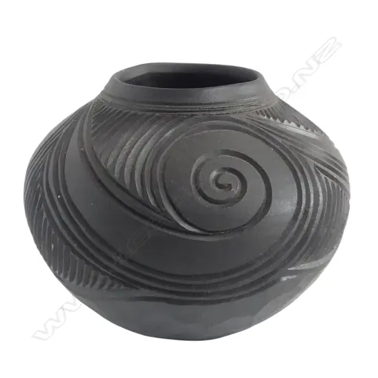 WAYNE TASKER, STUDIO POTTERY VASE, INCISED KORU BODY, H.200mm