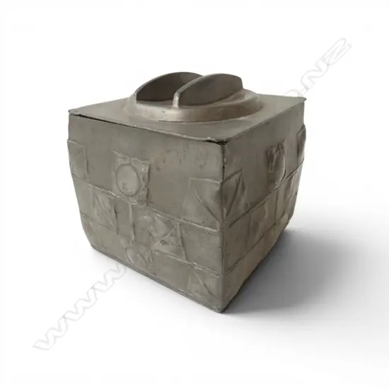 ARCHIBALD KNOX TUDRIC PEWTER LIDDED CONTAINER H.110mm AF