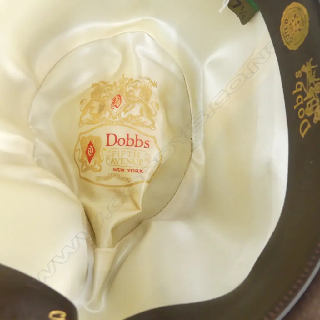 3 VINTAGE HATS; BOWLER (DOBBS 5TH AVE 7 1/4), TOP HAT (LOCK & Co) RABBIT FUR HAT BY LUXE SIZE 3 Image 1++