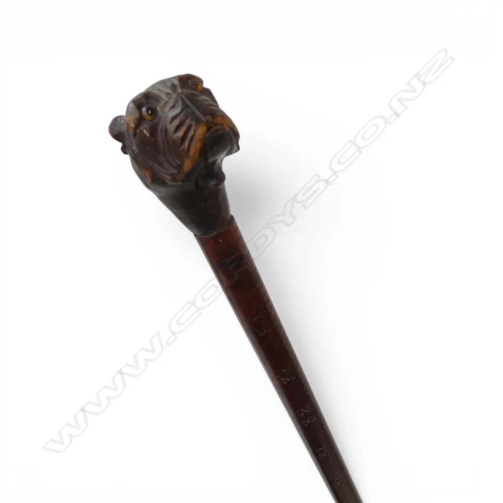 WALKING STICK w. CARVED DOG HEAD END L.940mm Image 1++