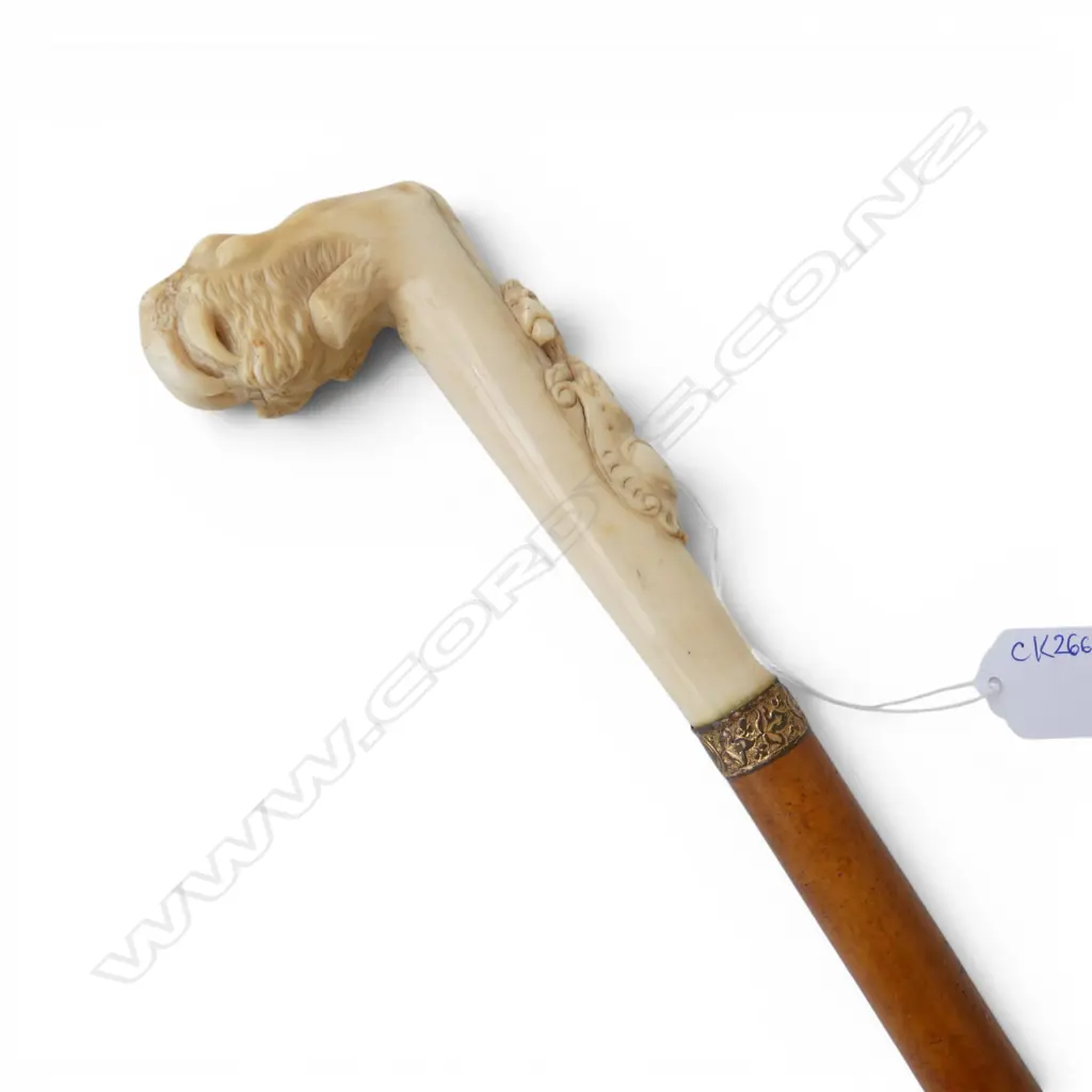 WALKING STICK w. CARVED IVORY ANIMAL CLAW HANDLE L.865mm Image 1++