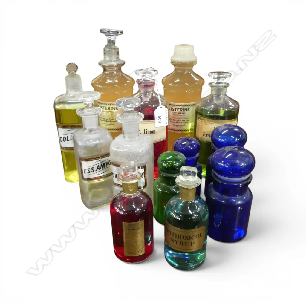 MIXED CHEMIST SHOP BOTTLES Image 1++