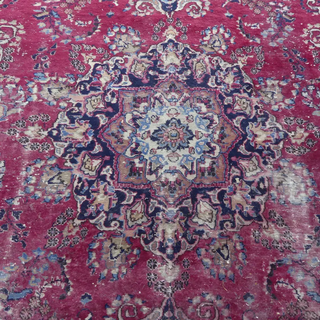 HAND KNOTTED ALL WOOL CARPET, WORN 3200x2400mm Image 1++