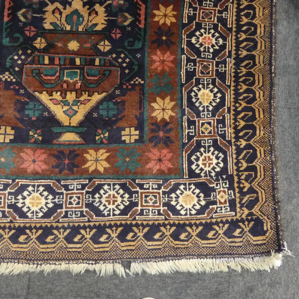 HAND KNOTTED ALL WOOL RUG 1850x1100mm Image 1++