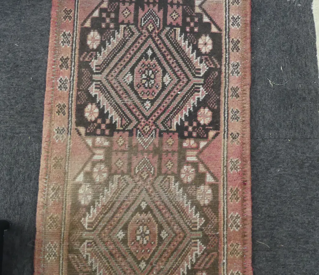 HAND KNOTTED WOOL PILE RUNNER 1950x550mm Image 1++