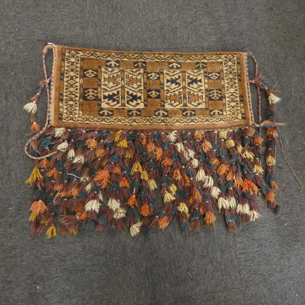 HAND KNOTTED ALL WOOL BAG with wool tassels 740x930mm Image 1++