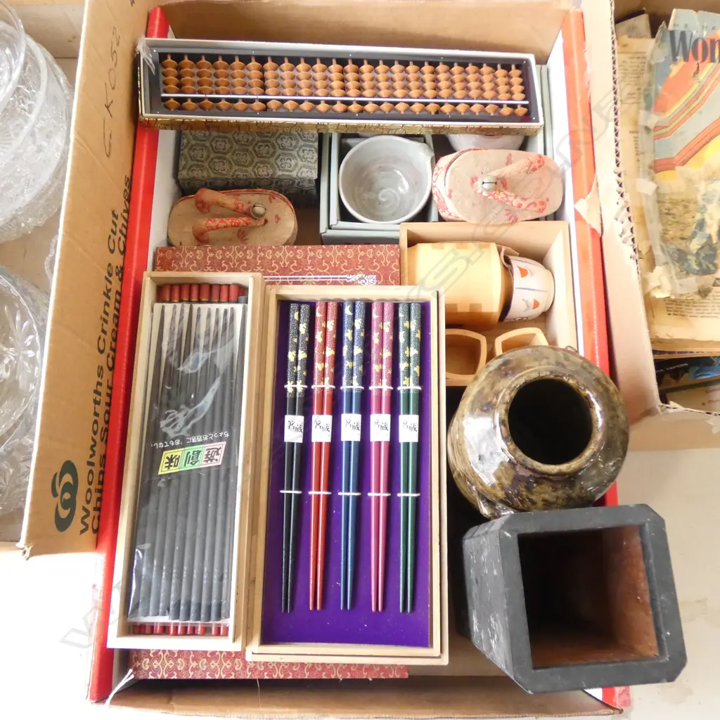 ASST. ORIENTAL ITEMS, SOME BOXED Image 1++