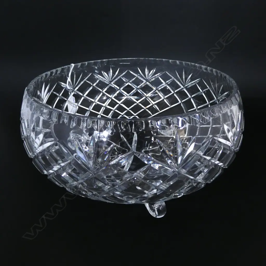 LG CUT CRYSTAL BOWL chip to rim Dia.300mm Image 1++