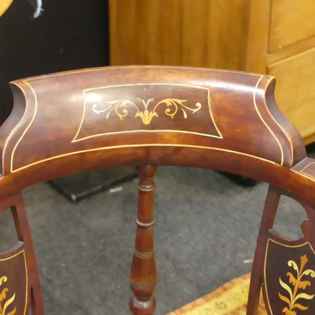 CORNER CHAIR H.740mm Image 1++