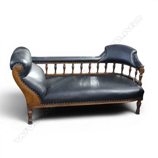 EDWARDIAN LEATHER UPHOLSTERED CLUB CHAISE L.1500mm