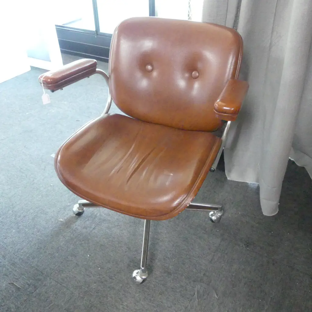 MID-CENTURY STYLE SWIVEL OFFICE CHAIR Image 1++
