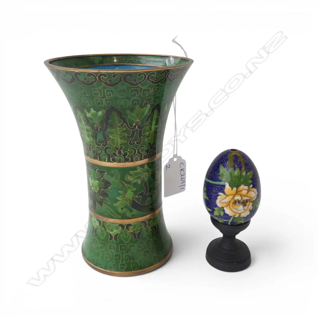 2 PCES CLOISONNE; VASE H.155mm, EGG ON STAND Image 1++