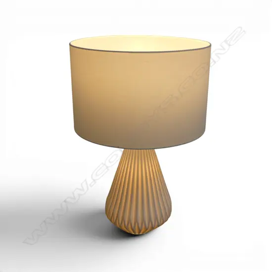 WHITE TABLE LAMP & SHADE H.610mm